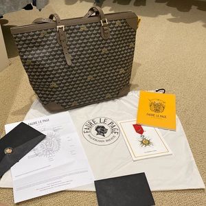 SOLD - Faure Le Page Daily Battle zip tote 32